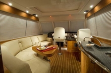 61 Enclosed Flybridge