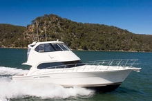 With more than 1300 horsepower the 47 had no problem entering Port Phillip Bay, Melbourne