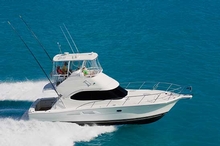Legendary quality, innovative thinking make the 38 a unique and highly powered flybridge design