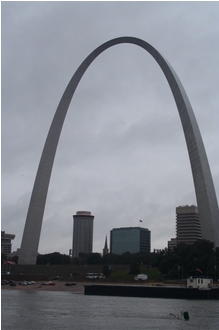 We pass through downtown St. Louis and the soaring stainless steel arch. The 