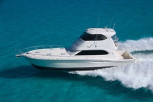 The 51 enclosed flybridge is a powerful boat that won't disappoint