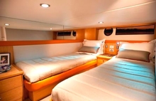 The 445 SUV features two staterooms dominating amidships